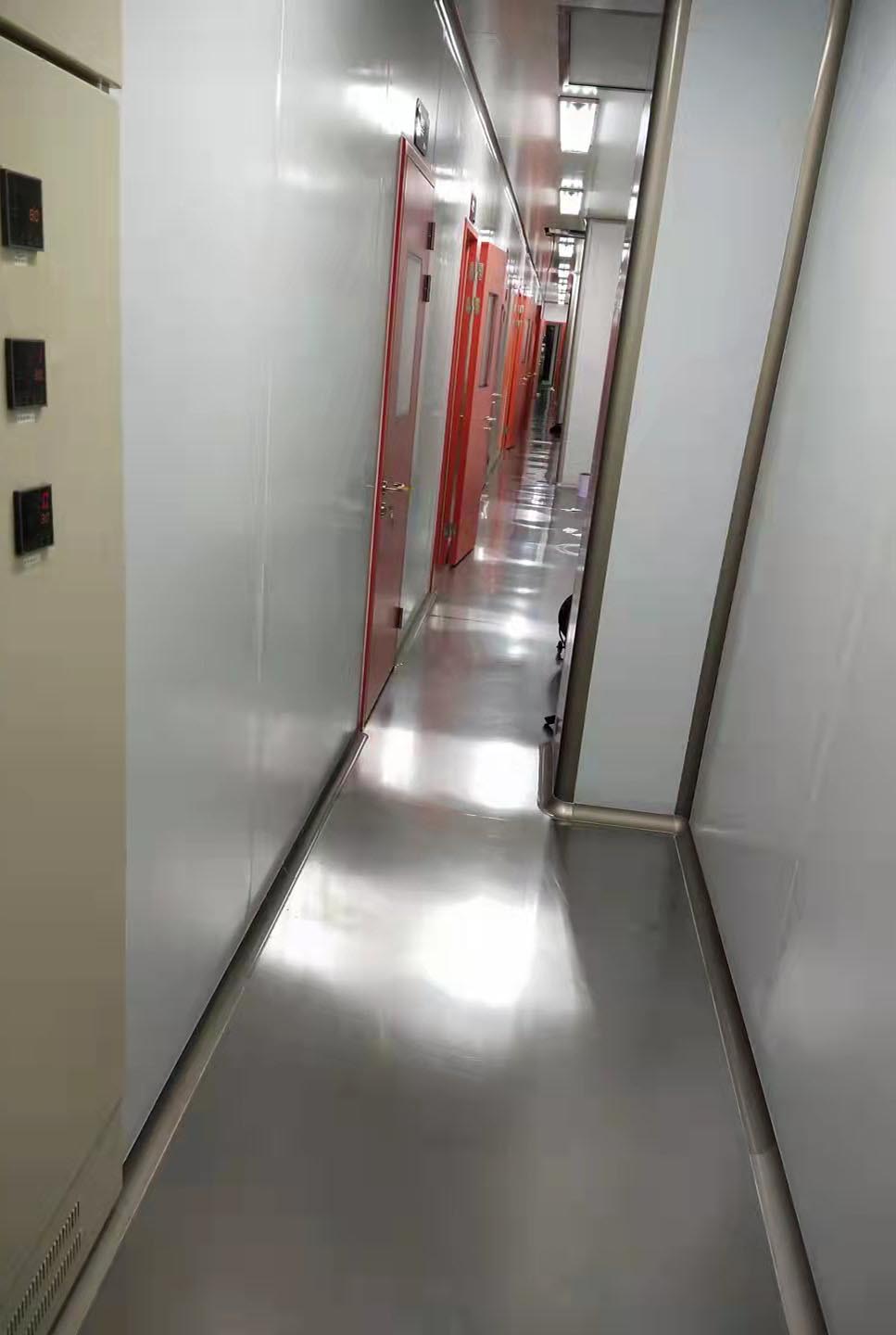 無塵自動<a href='http://m.senweier.cn/' target='_blank' title='噴漆設備' style='color:#eb2828'><strong>噴漆設備</strong></a>.jpg